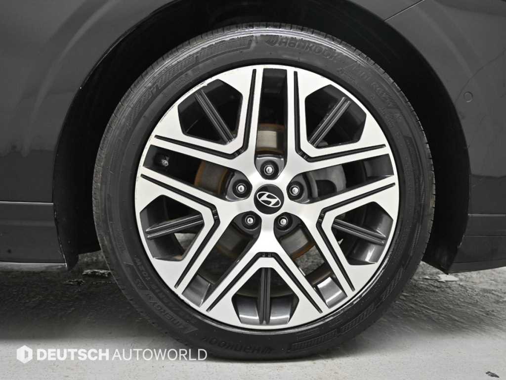 HYUNDAI Grandeur - Vista 5