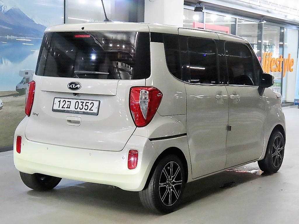 KIA Ray - Vista 5