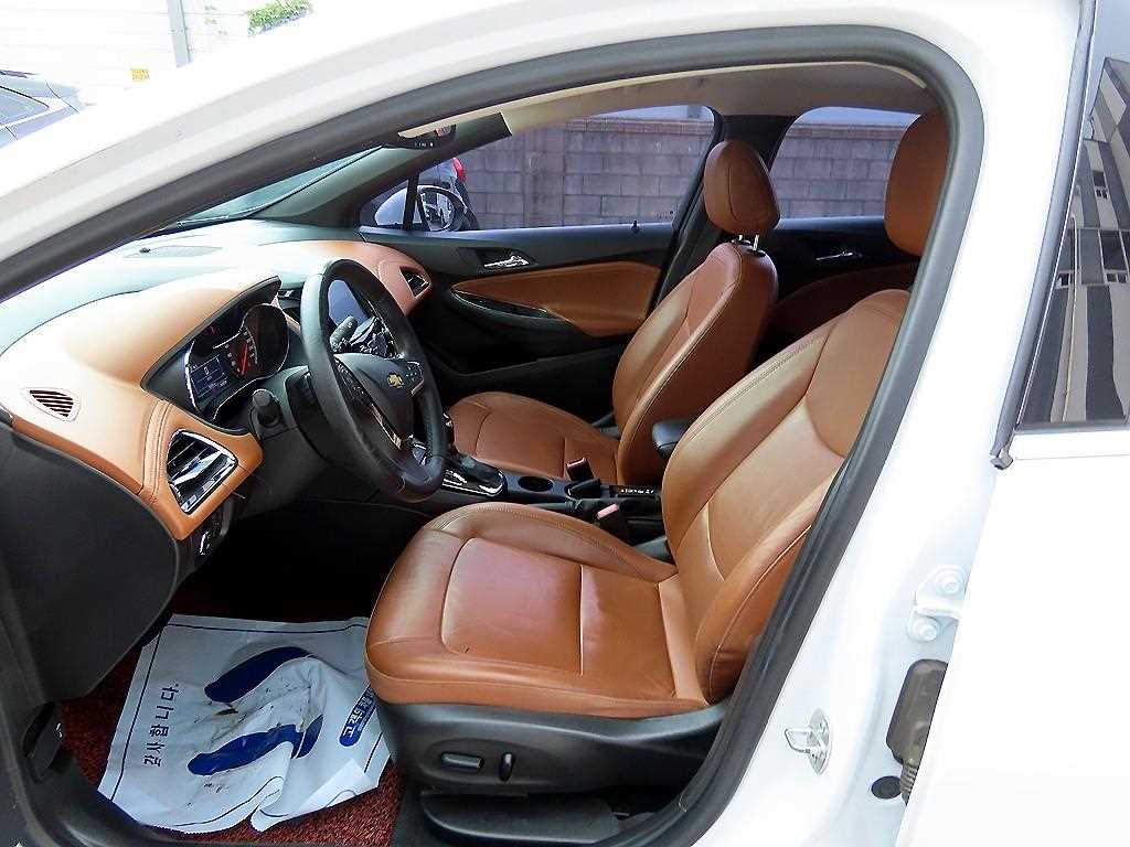 Chevrolet Cruise - Vista 5