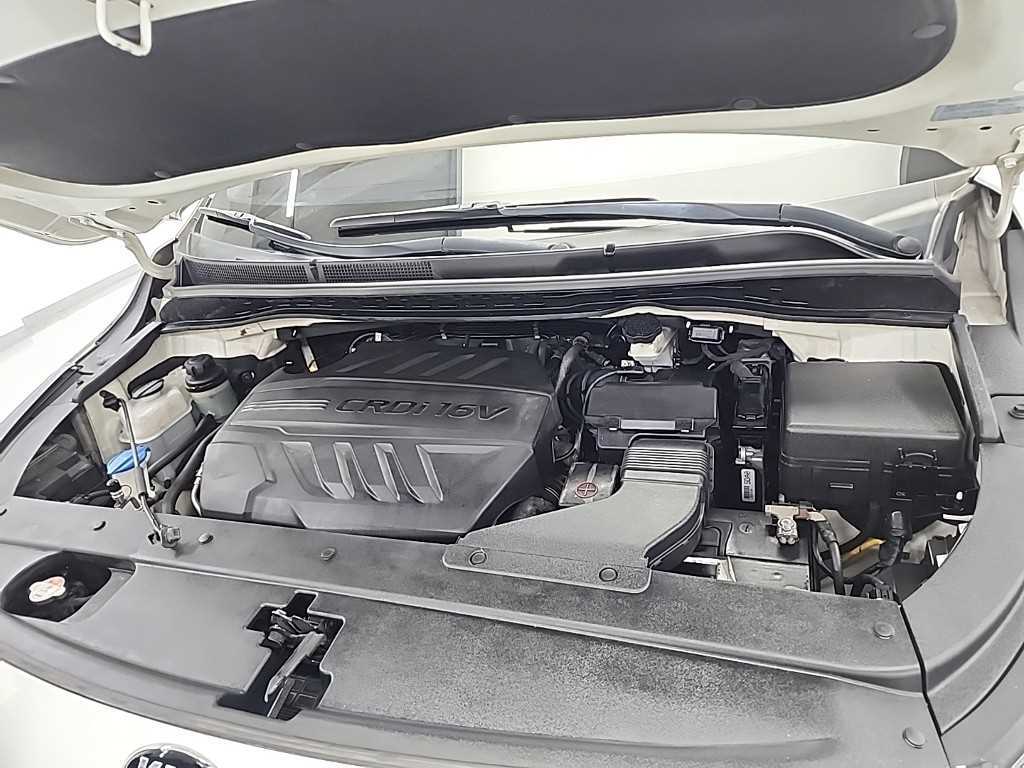 KIA Carnival - Vista 5