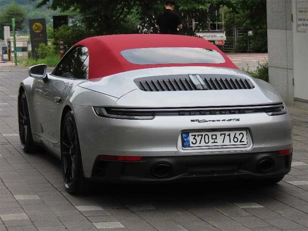 Porsche 911 - Vista 4