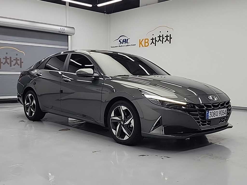 HYUNDAI Avante - Vista 4