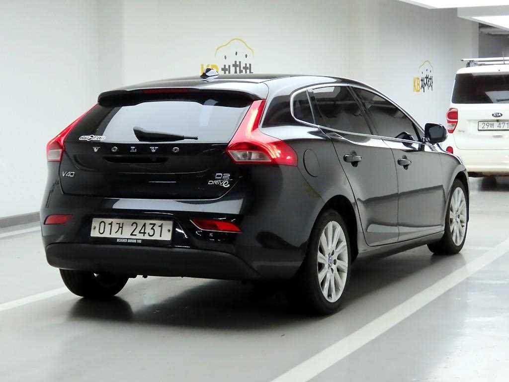 Volvo V40 - Vista 4