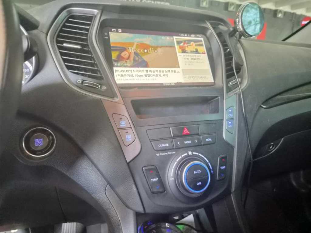 HYUNDAI Santa Fe - Vista 4