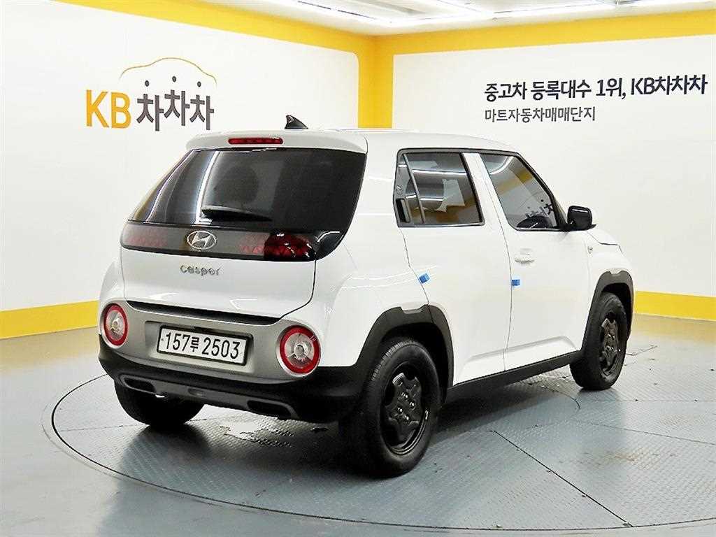 HYUNDAI Casper - Vista 5