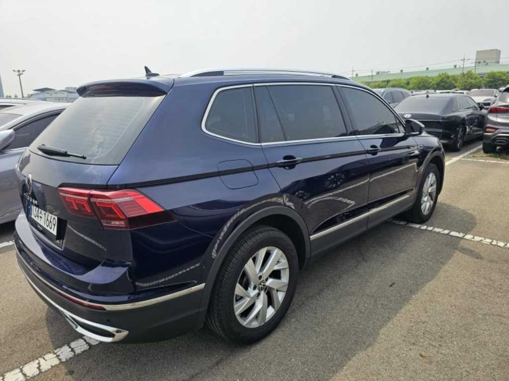 Volkswagen Tiguan - Vista 4