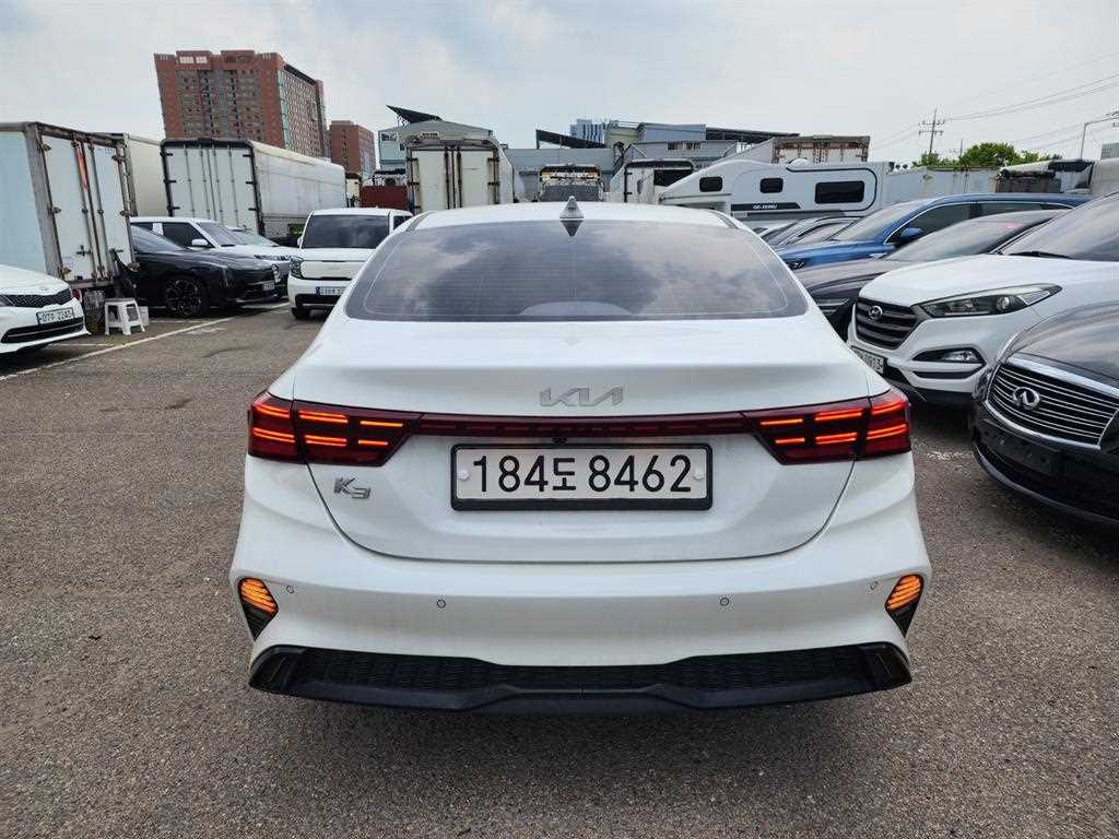 KIA K3 - Vista 5