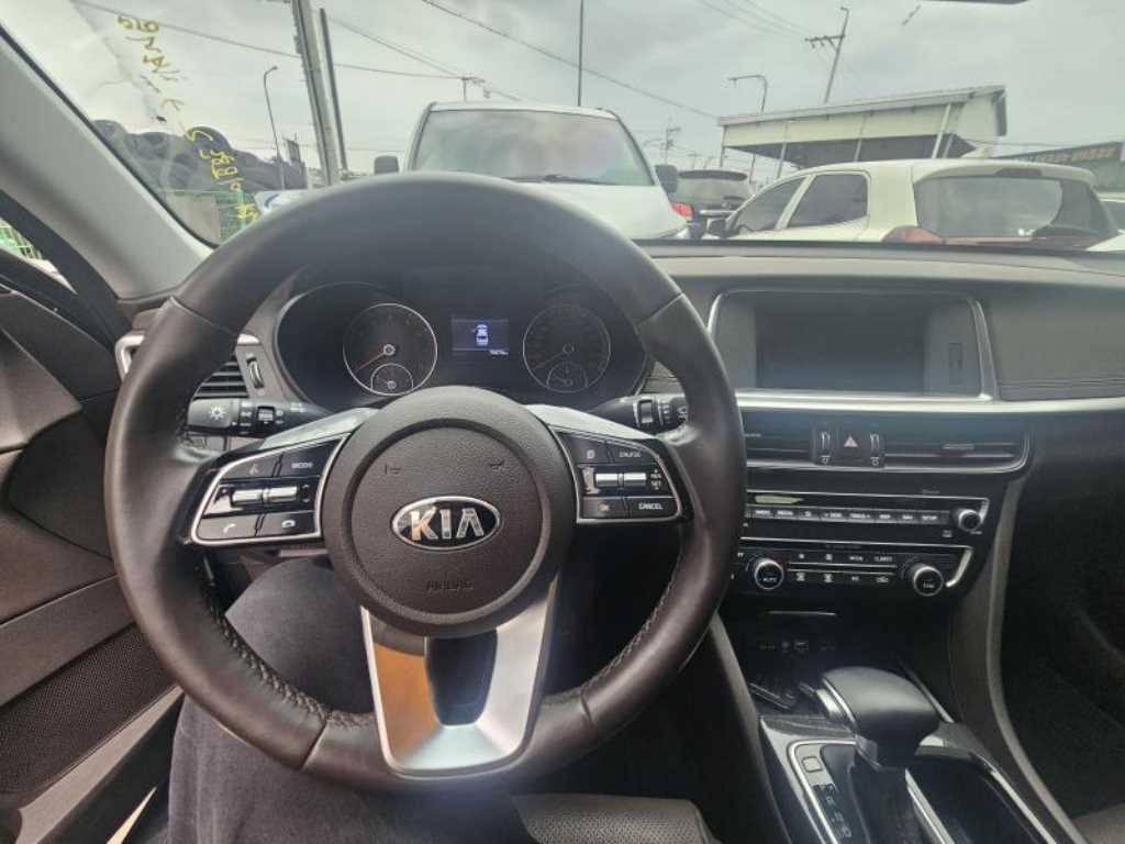 KIA K5 - Vista 5