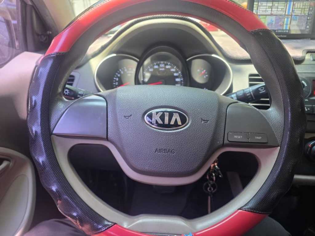 KIA Morning - Vista 4