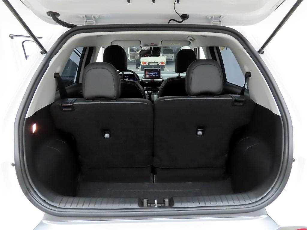 HYUNDAI Casper - Vista 5