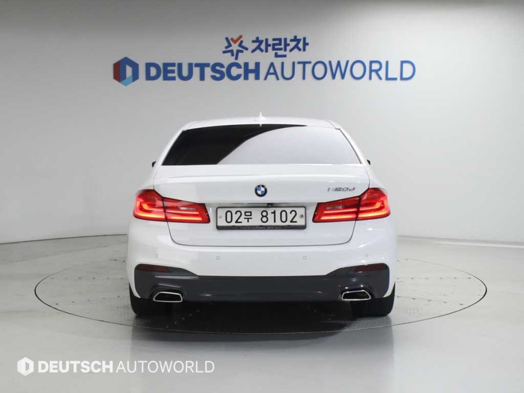 BMW 5 Series - Vista 4