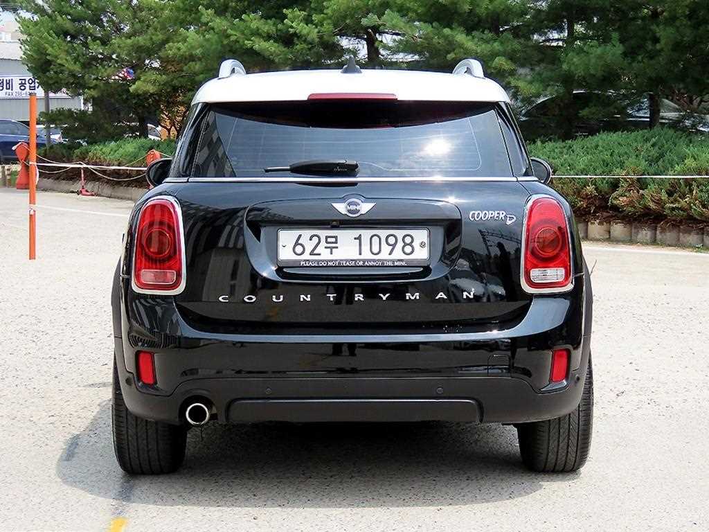 Mini Countryman - Vista 4
