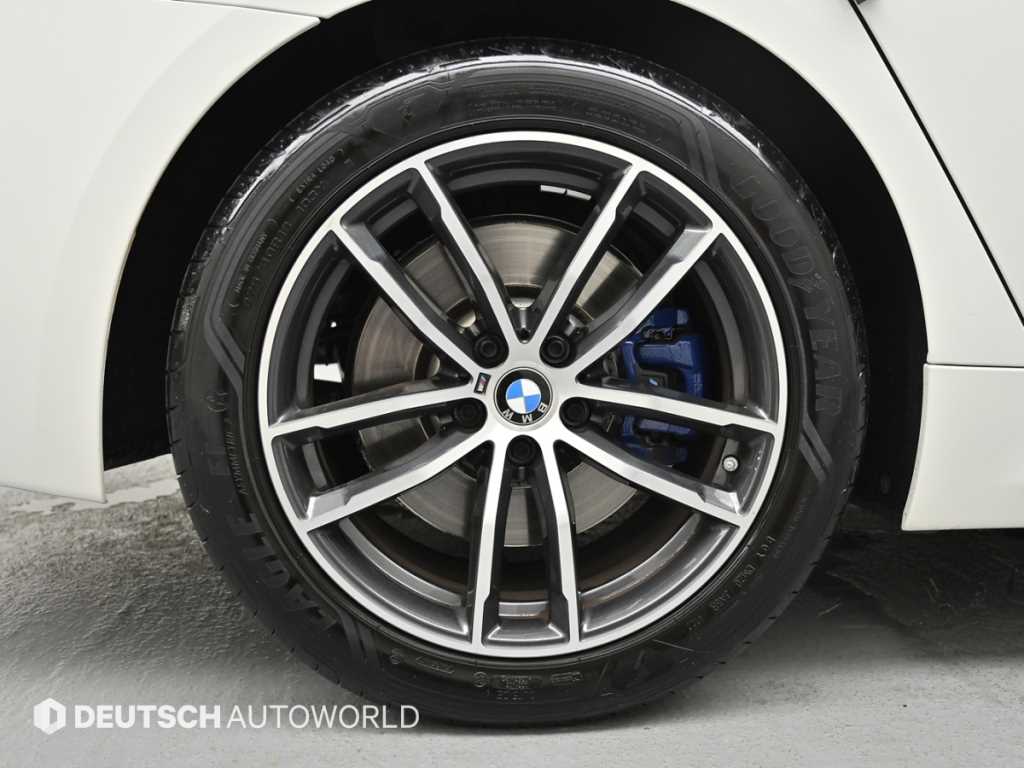 BMW 5 Series - Vista 5