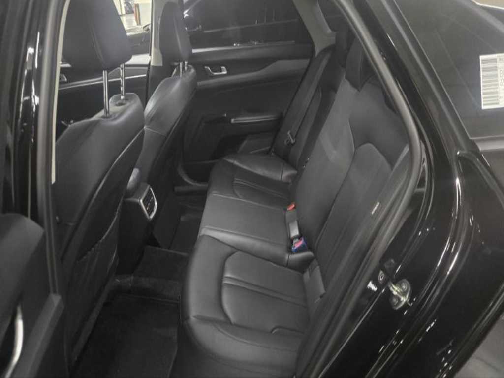 KIA K5 - Vista 5