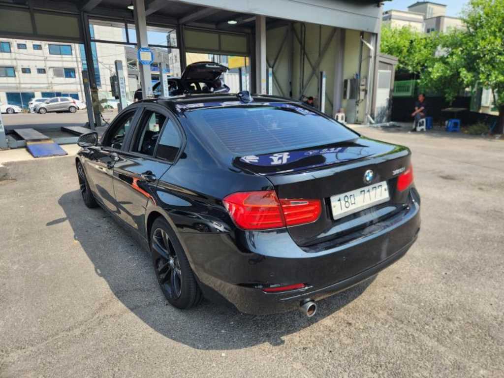 BMW 3 series - Vista 4