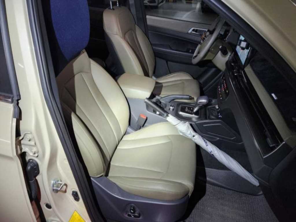 Ssangyong Rexton - Vista 5