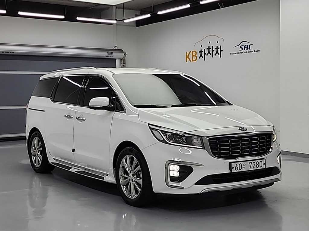 KIA Carnival - Vista 4