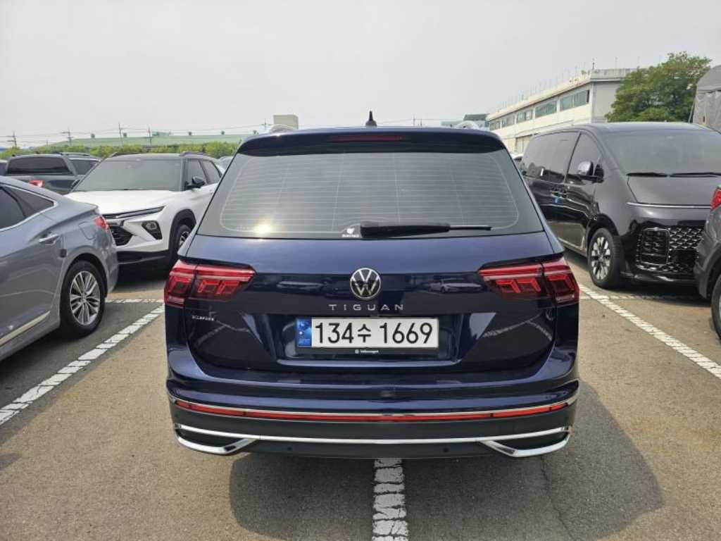 Volkswagen Tiguan - Vista 5