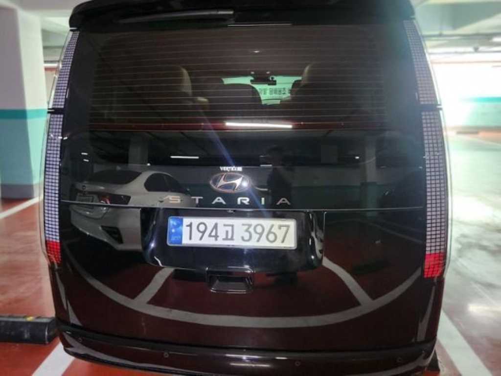 HYUNDAI Staria - Vista 4