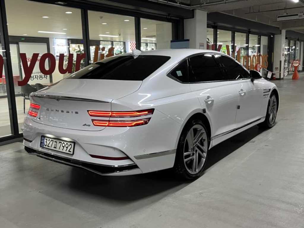 Genesis G80 - Vista 4