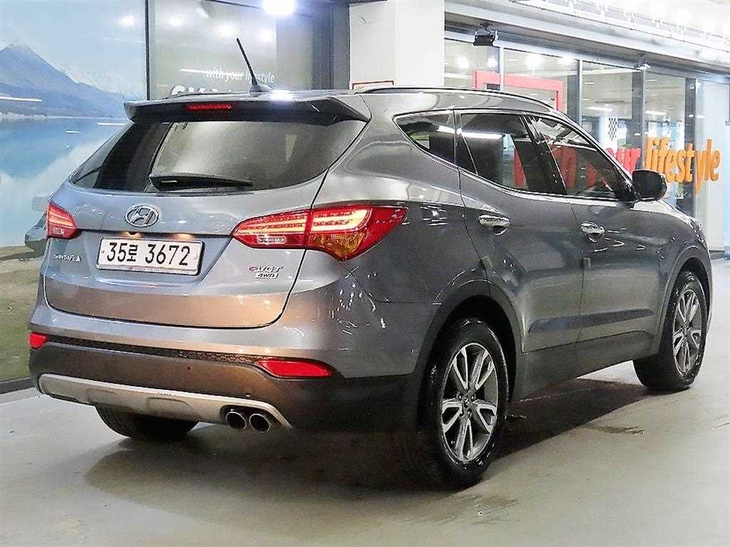 HYUNDAI Santa Fe - Vista 4