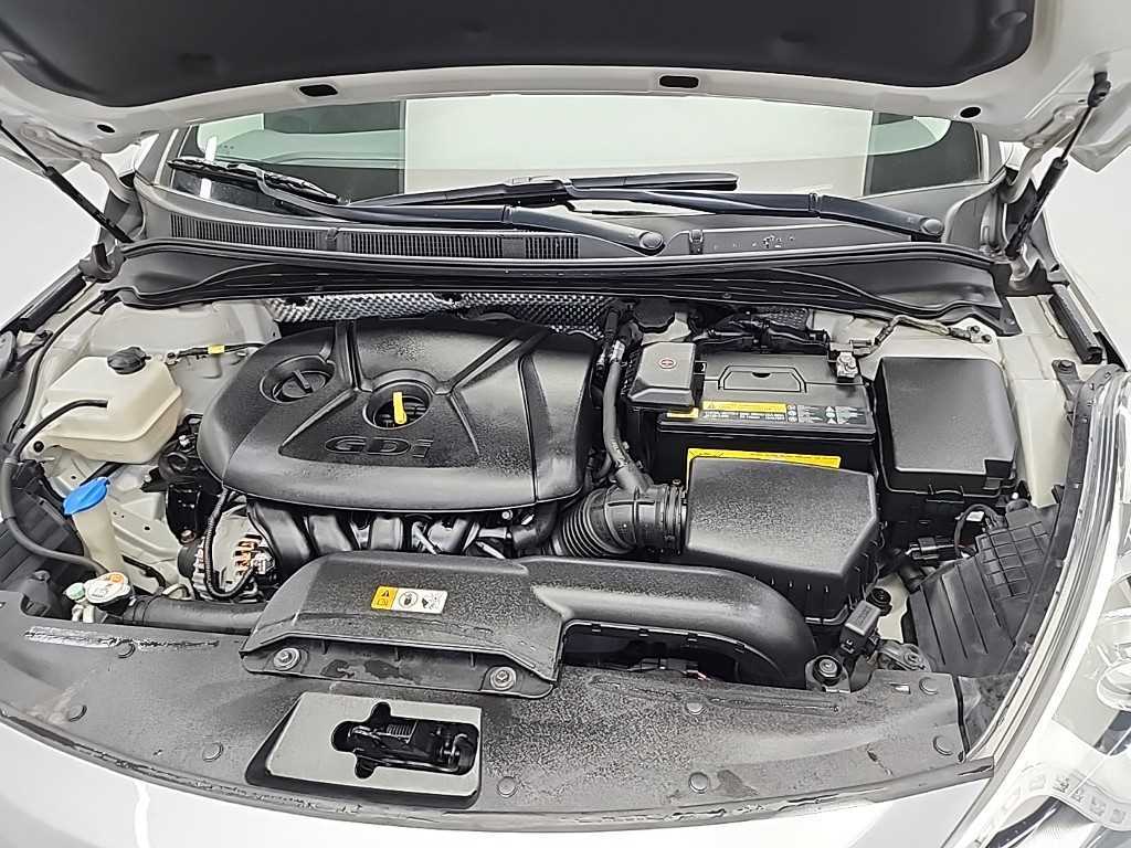 HYUNDAI i40 - Vista 5
