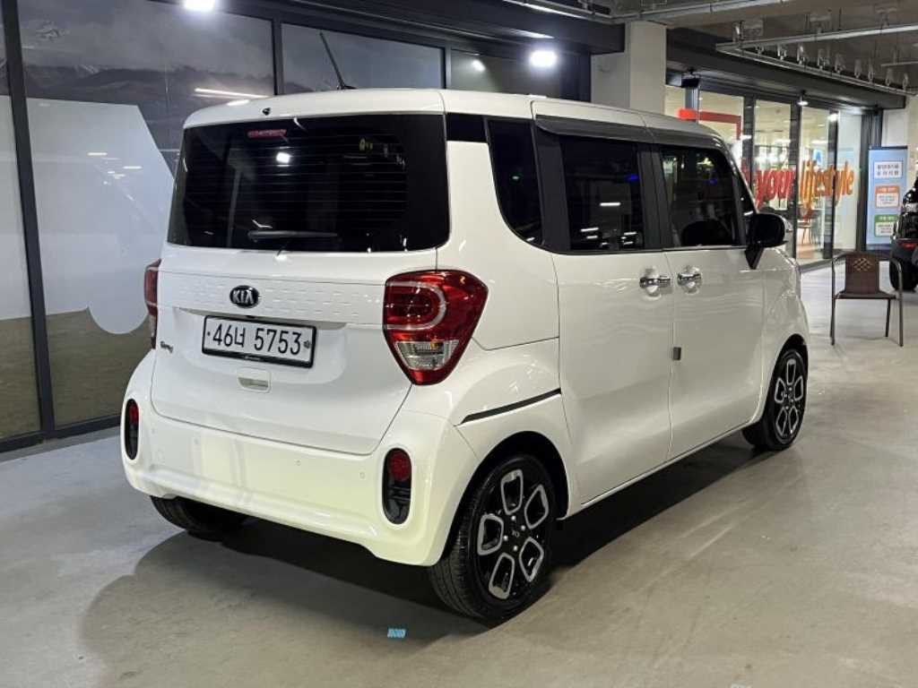 KIA Ray - Vista 4