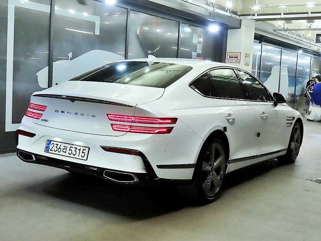 Genesis G80 - Vista 4