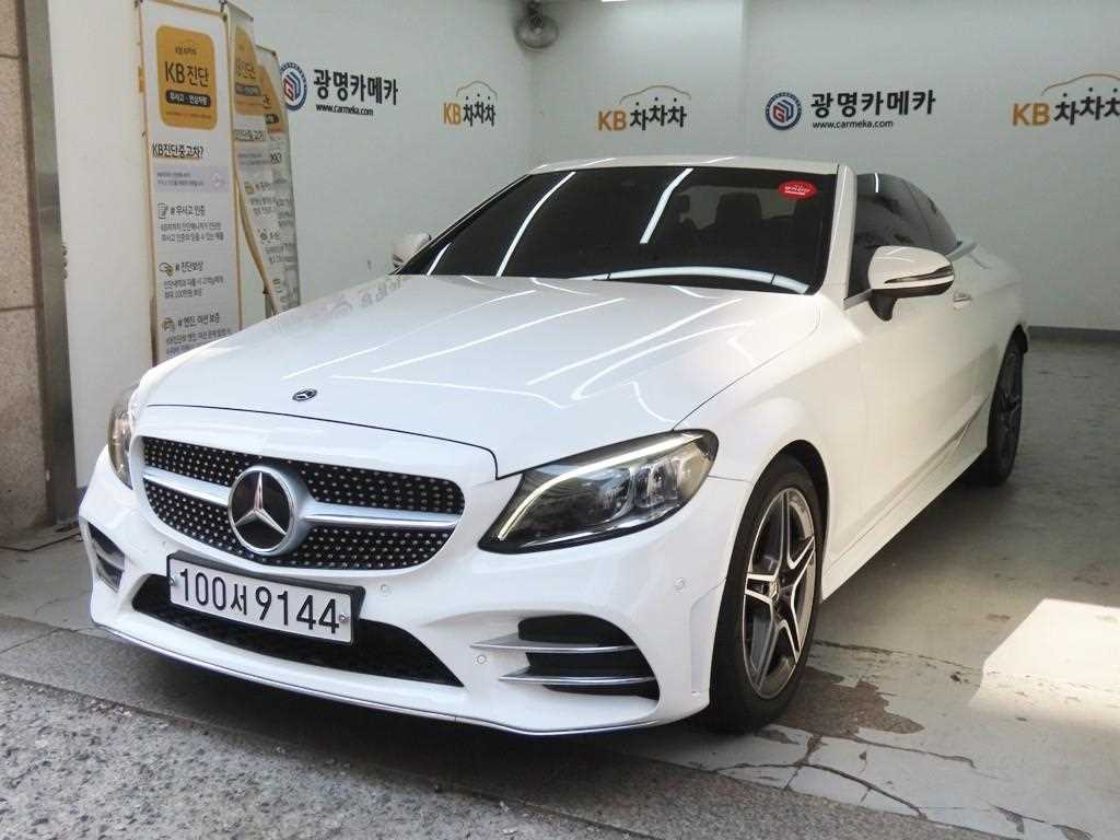 Mercedes Benz C Class - Vista 4