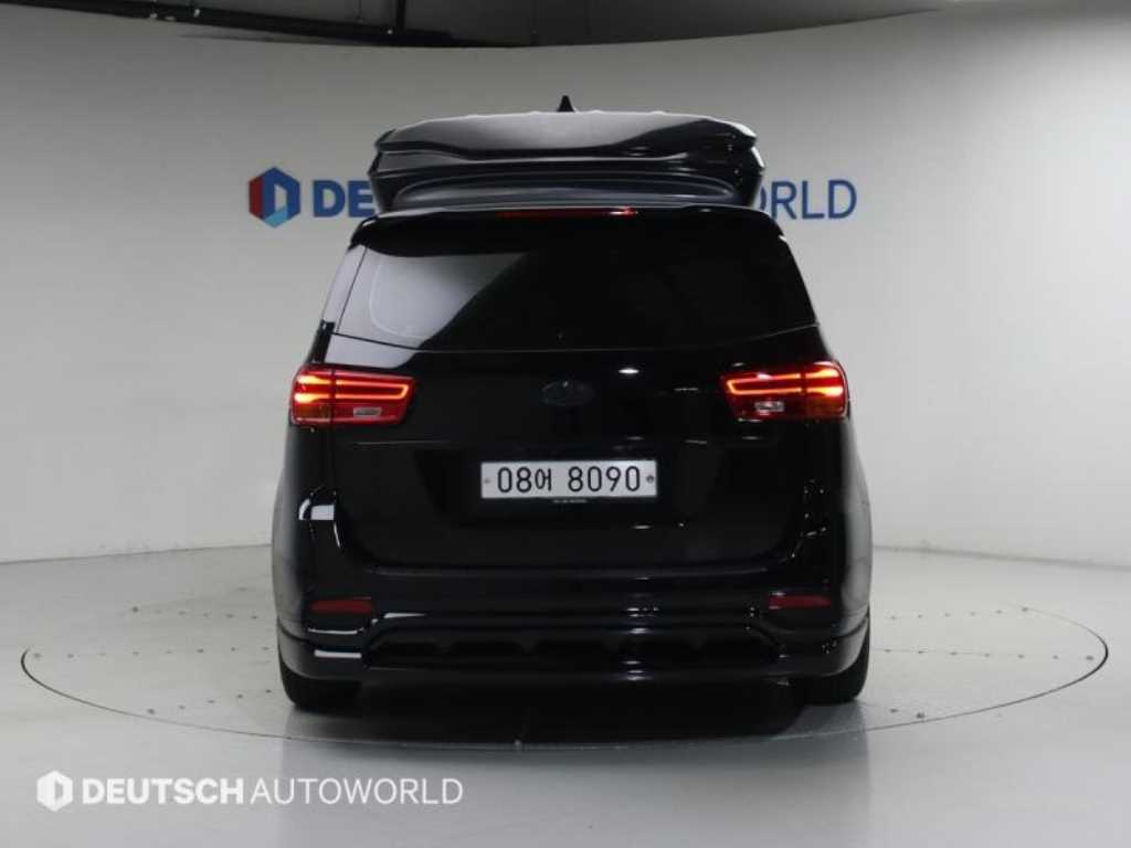 KIA Carnival - Vista 4