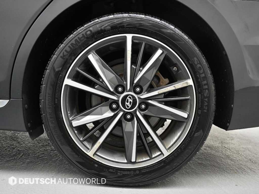 HYUNDAI Grandeur - Vista 5