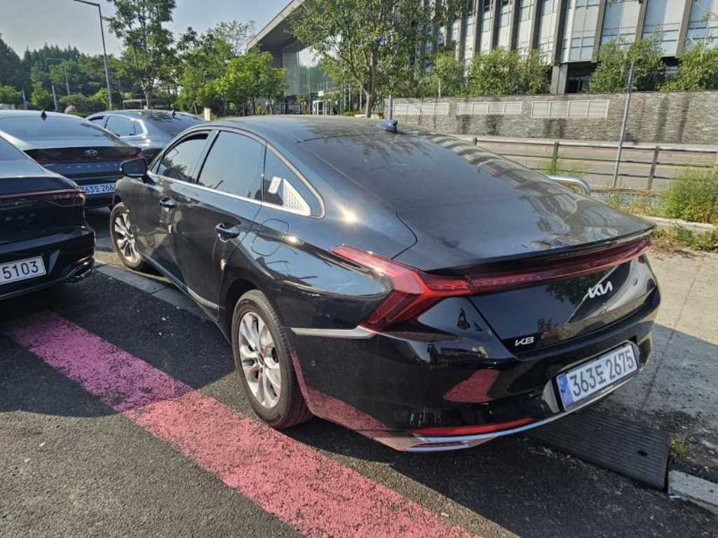 KIA K8 - Vista 5