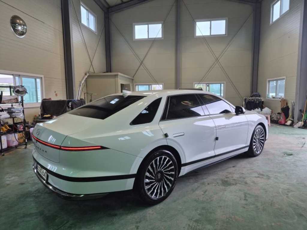 HYUNDAI Grandeur - Vista 4