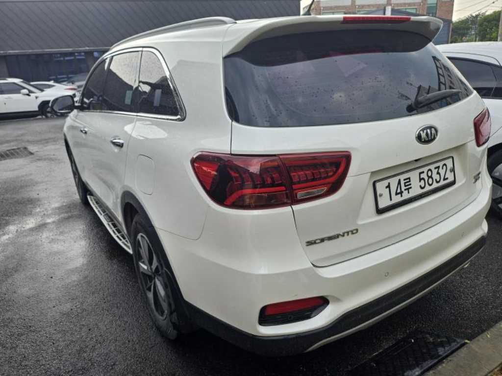 KIA Sorento - Vista 5