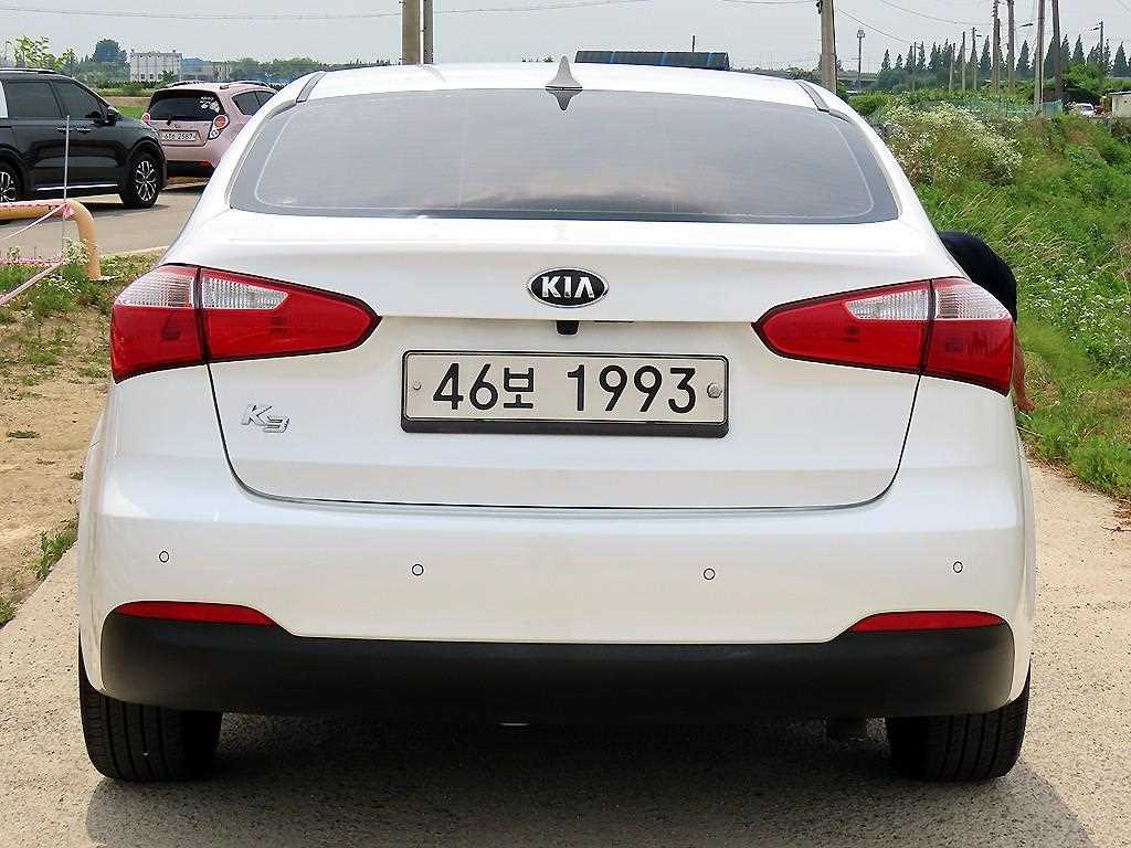 KIA K3 - Vista 4