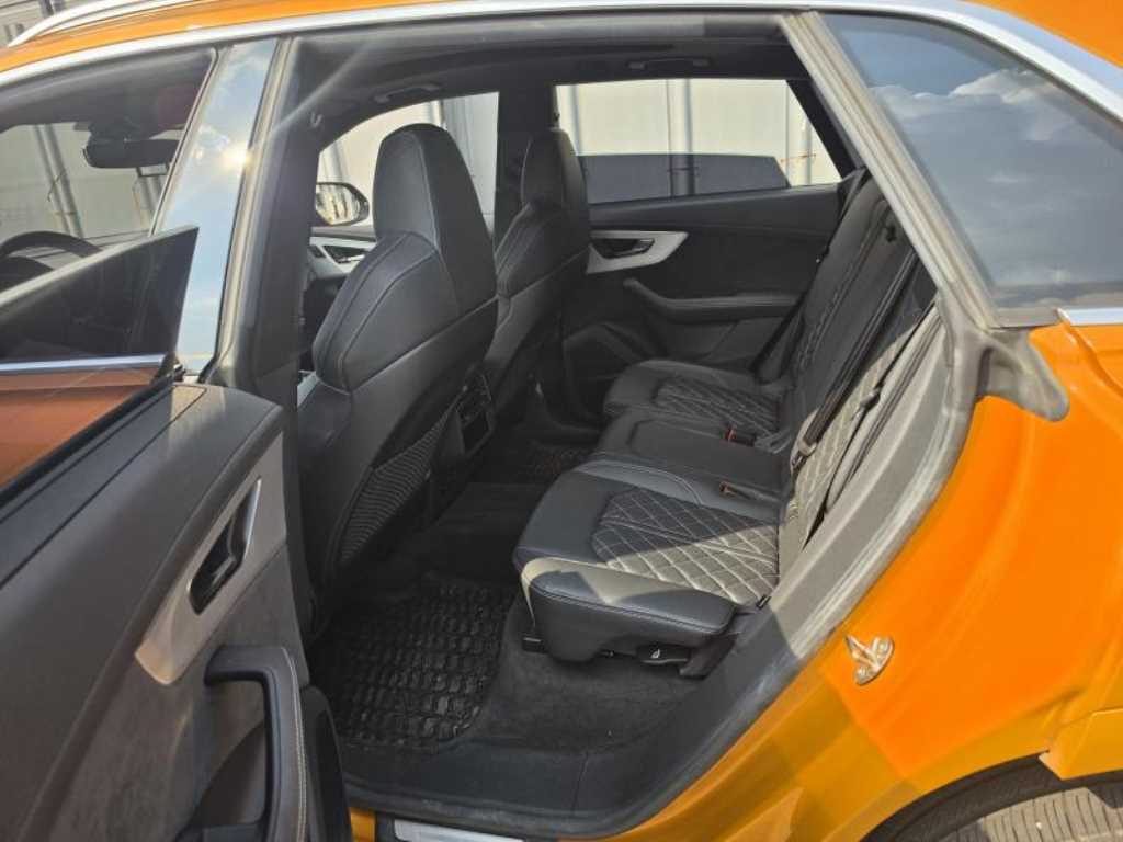 Audi Q8 - Vista 4
