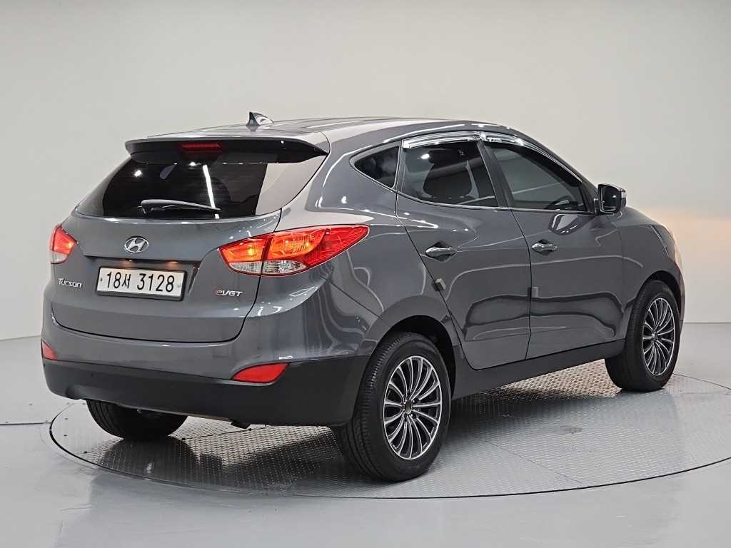 HYUNDAI Tucson - Vista 4