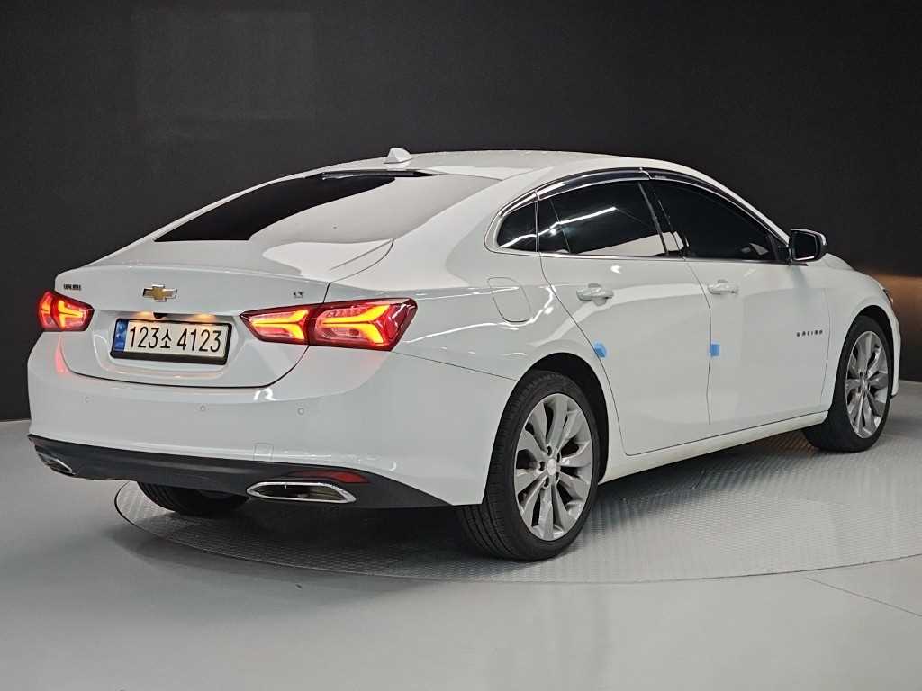 Chevrolet Malibu - Vista 4