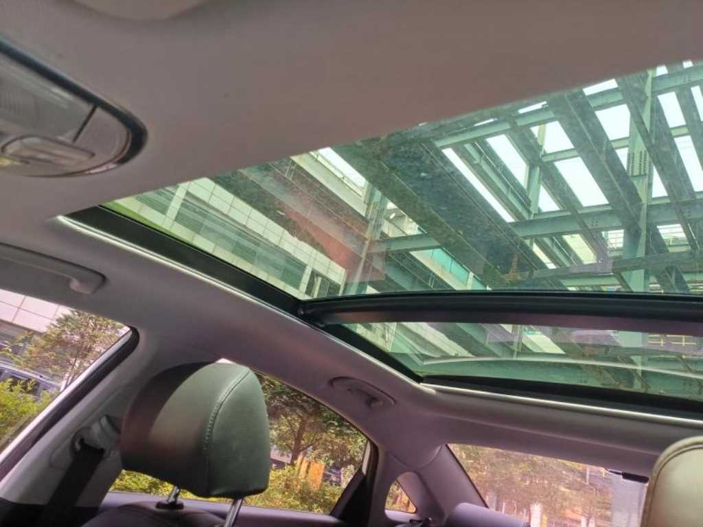 HYUNDAI Sonata - Vista 5