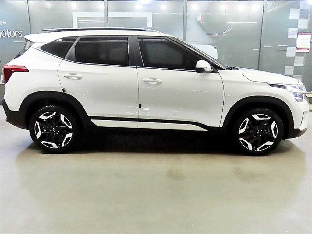 KIA Seltos - Vista 4