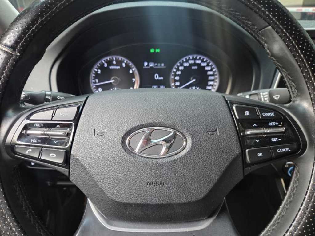 HYUNDAI Grandeur - Vista 4