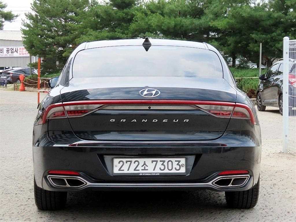 HYUNDAI Grandeur - Vista 4