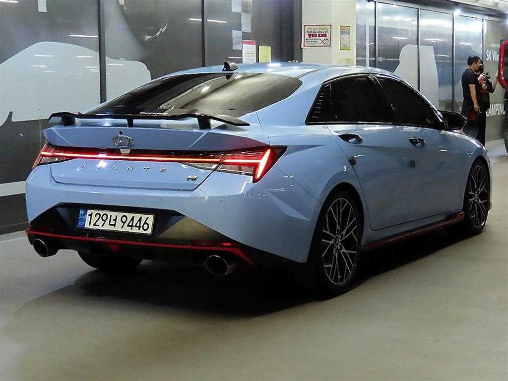 HYUNDAI Avante - Vista 4