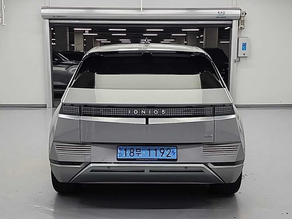 HYUNDAI Ioniq 5 - Vista 4