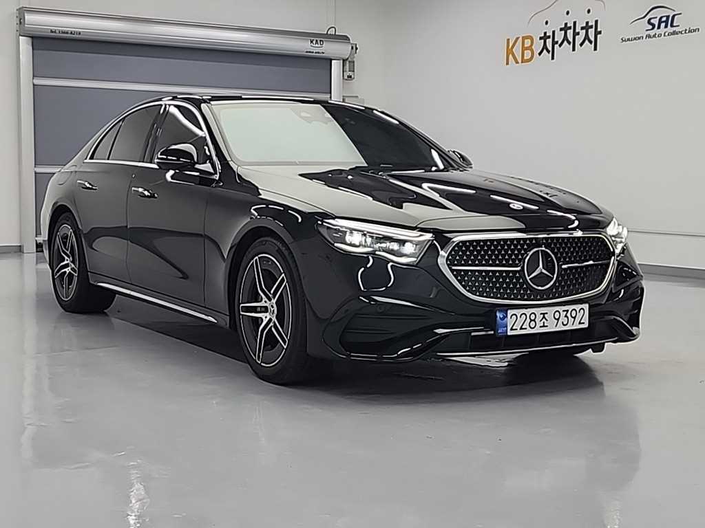 Mercedes Benz E class - Vista 4