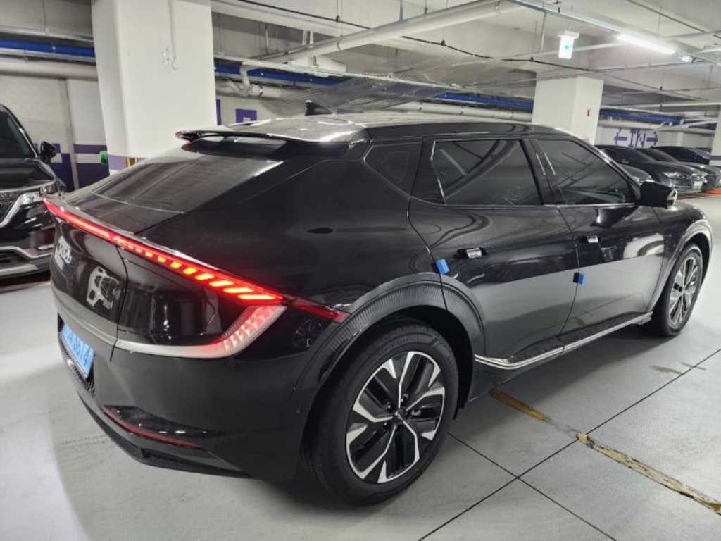 KIA EV6 - Vista 4