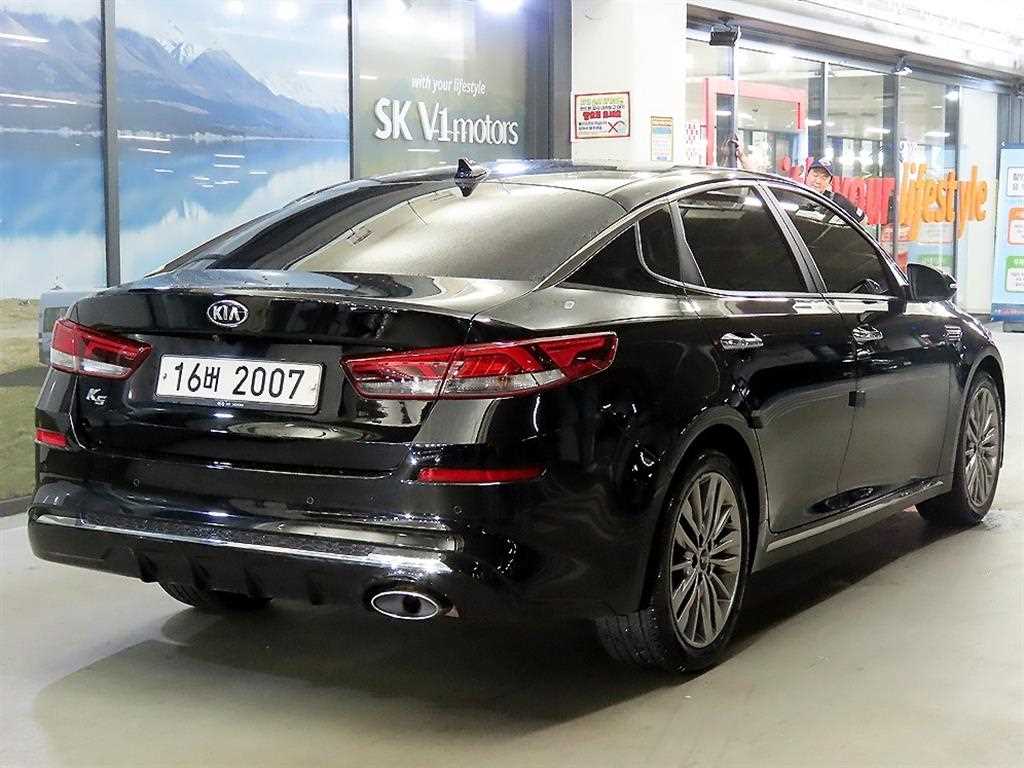 KIA K5 - Vista 4