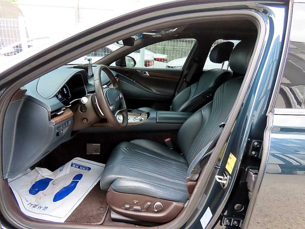 Genesis G80 - Vista 5
