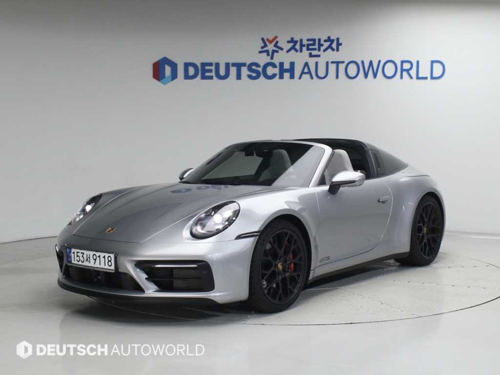 911(992) 타르가 4 GTS 기본형 2024년식