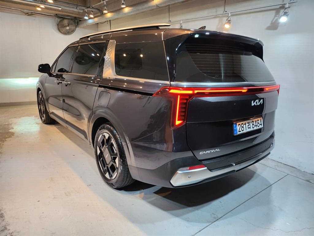 KIA Carnival - Vista 4